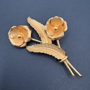 Vintage Coro Brushed Gold Tone Flower Bouquet Brooch Pin 3"